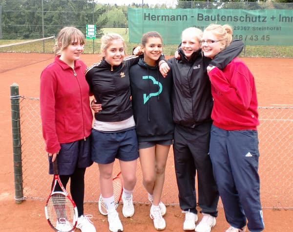 Auftakterfolg der Tennis B-Juniorinnen des SV Steinhorst