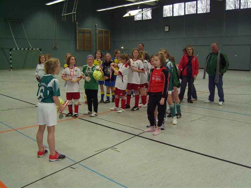 Der SV Steinhorst bei der Hallenkreismeisterschaft der E- und D-Mädchen in Gifhorn 2011