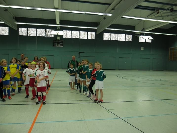 Der SV Steinhorst bei der Hallenkreismeisterschaft der E- und D-Mädchen in Gifhorn 2011
