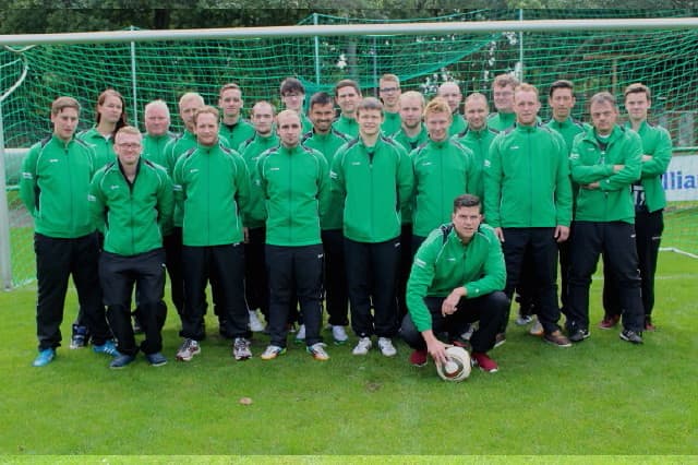 Neues Outfit für Herren des SV Steinhorst von Autoverwertung Dombrowski Steinhorst